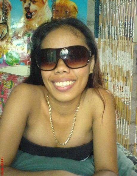 Mixed Filipina girl has very nice black ass