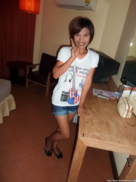 Bareback for Pattaya gogo girl Nipa on Walking Street