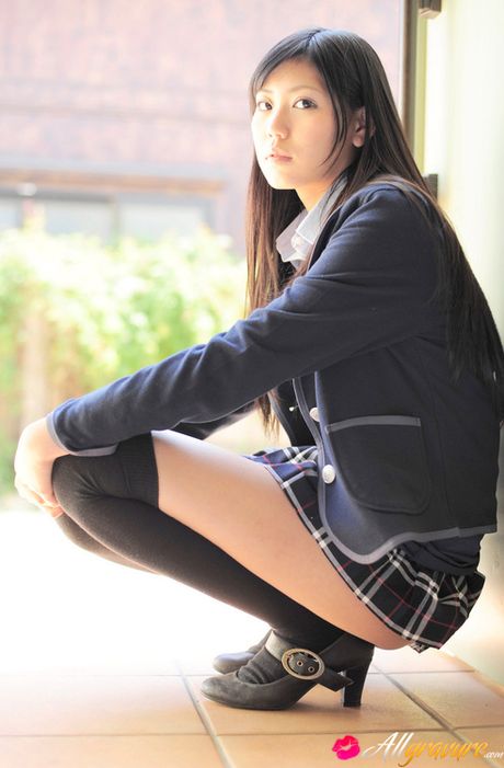 Saemi Shinohara Asian is sexy schoolgirl in uniform and socks