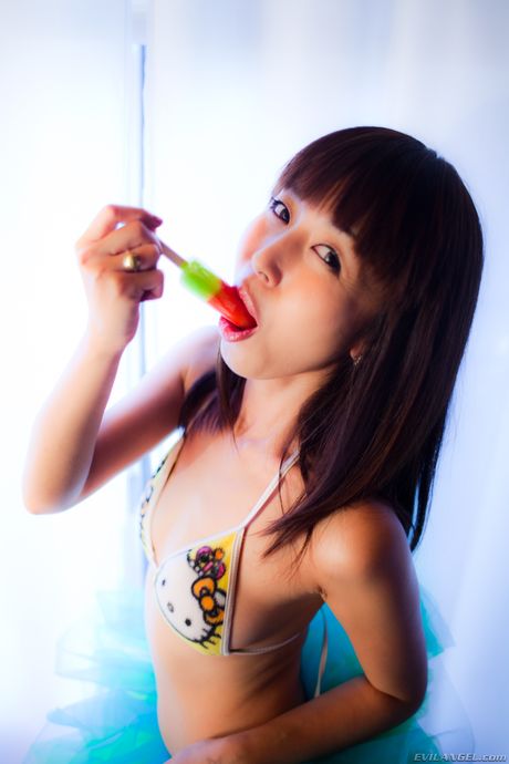 Sexy Asian Marica Hase & her hot MILF girlfriend London Keyes toying