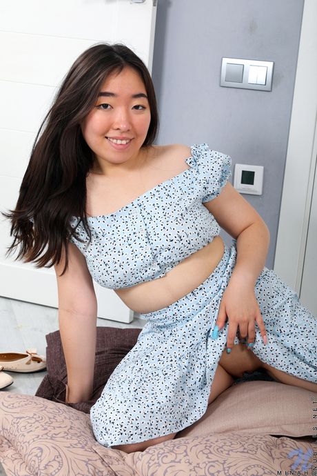 Preview Photos of Nubiles.nets Sleep Over featuring Minah.