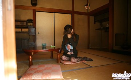 Attractive japanese hottie Miho Sonoda in sexy undies exposes her ass